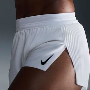 Nike Shorts - L